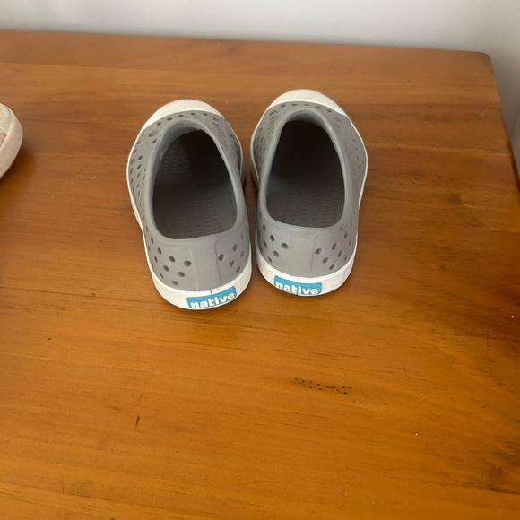 Native Shoes - Picture 2 of 2